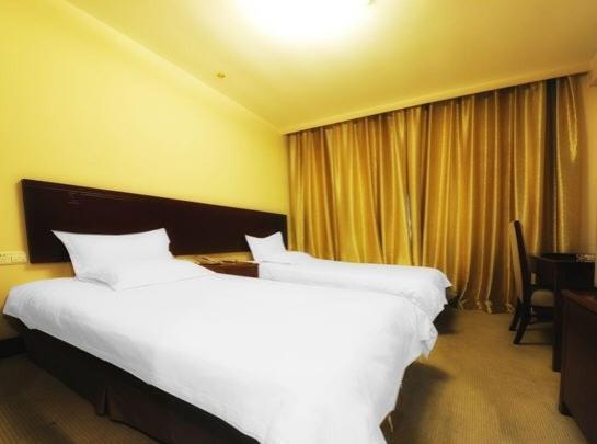 Qianqiao International 4*